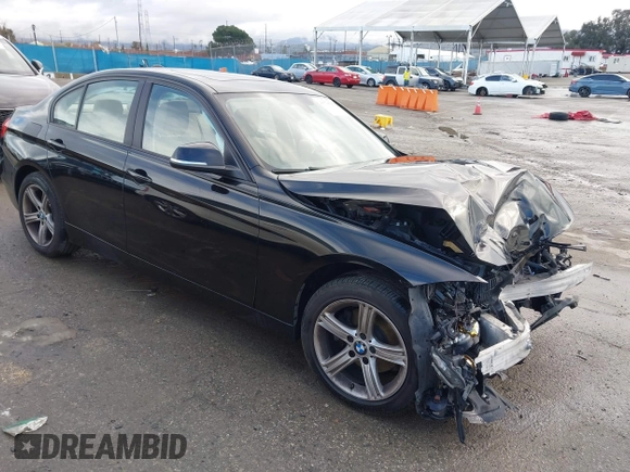 2015 BMW 3 Series 328i z VIN WBA3A5G54FNS90096, wystawiony jako IAAI lot #41778545 z przebiegiem 99 511 mil mil oraz . Historia ofert i sprzedaży dostępna na DreamBid. Obrazek 1.