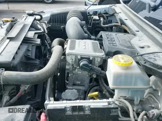 2021 Ram 1500 Big Horn z VIN 1C6SRFFT5MN650476, wystawiony jako IAAI lot #41229878 z przebiegiem 107 980 mil mil oraz . Historia ofert i sprzedaży dostępna na DreamBid. Obrazek 18.