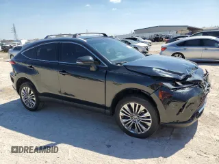 2024 Toyota Venza LE with VIN JTEAAAAH8RJ167060, listed as a Copart auction lot 73685744 with 7,957 mi miles and Salvage Title. Bid and sale history available at carsss.com. Image 4.