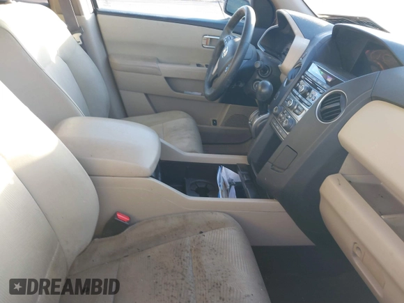2015 Honda Pilot LX with VIN 5FNYF4H29FB052414, listed as a IAAI auction lot 41087393 with Not Provided miles. Bid and sale history available at carsss.com. Image 5.