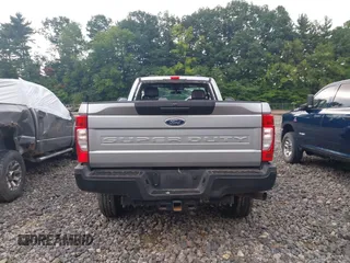 2022 Ford F-250 XL z VIN 1FTBF2B62NEF21705, wystawiony jako IAAI lot #39947332 z przebiegiem 61 110 mil mil oraz . Historia ofert i sprzedaży dostępna na DreamBid. Obrazek 17.