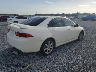 2005 Acura TSX with VIN JH4CL96805C035440, listed as a Copart auction lot 62578085 with 197,120 mi miles and Salvage title. Bid and sale history available at DreamBid. Image 3.