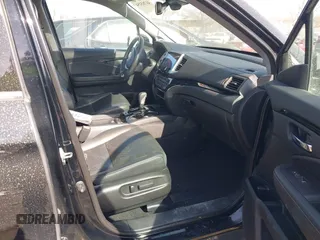 2019 Honda Ridgeline RTL-E with VIN 5FPYK3F7XKB014406, listed as a IAAI auction lot 41765154 with 65,209 mi miles and . Bid and sale history available at DreamBid. Image 5.