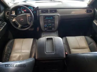 2011 GMC Sierra 1500 SLT z VIN 3GTP2WE34BG345772, wystawiony jako Copart lot #59194735 z przebiegiem 189 472 mil mil oraz Czysty tytuł • Clean title. Historia ofert i sprzedaży dostępna na DreamBid. Obrazek 8.