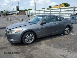 2009 Honda Accord EX z VIN 1HGCS12709A019308, wystawiony jako Copart lot #59321835 z przebiegiem 118 215 mil mil oraz Czysty tytuł • Clean title. Historia ofert i sprzedaży dostępna na DreamBid. Obrazek 1.