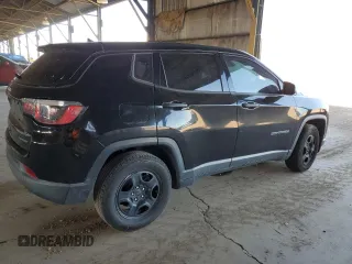 2018 Jeep Compass Sport with VIN 3C4NJCAB7JT369169, listed as a Copart auction lot 62609335 with 148,398 mi miles and Salvage title. Bid and sale history available at DreamBid. Image 3.