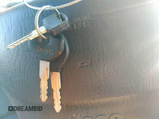 1997 Jeep Cherokee SE z VIN 1J4FJ28S4VL559673, wystawiony jako IAAI lot #41120546 z przebiegiem 272 358 mil mil oraz . Historia ofert i sprzedaży dostępna na DreamBid. Obrazek 11.