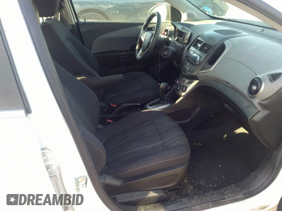 2014 Chevrolet Sonic LT with VIN 1G1JC6SH6E4172219, listed as a IAAI auction lot 41771776 with 71,054 mi miles. Bid and sale history available at carsss.com. Image 5.