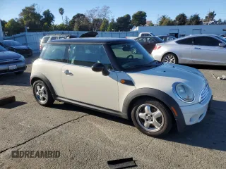 2009 MINI Hardtop with VIN WMWMF33579TW76396, listed as a Copart auction lot 81417314 with 134,353 mi miles and Clean Title. Bid and sale history available at DreamBid. Image 4.
