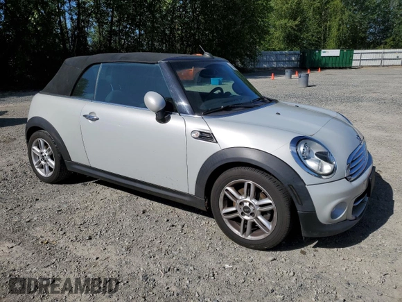 2011 MINI Convertible with VIN WMWZN3C55BT265139, listed as a Copart auction lot 58624955 with 108,374 mi miles and Clean title. Bid and sale history available at DreamBid. Image 4.