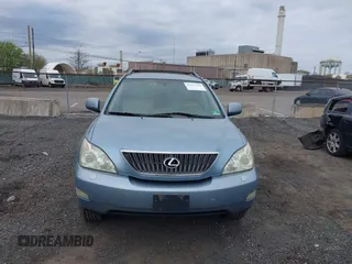 2005 Lexus RX 330 with VIN 2T2HA31U55C065518, listed as a IAAI auction lot 42091528 with 147,293 mi miles. Bid and sale history available at carsss.com. Image 6.