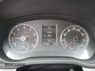 2013 Volkswagen Passat SE z VIN 1VWBH7A38DC021974, wystawiony jako Copart lot #50365355 z przebiegiem 127 888 mil mil oraz Szkoda całkowita • Salvage title. Historia ofert i sprzedaży dostępna na DreamBid. Obrazek 9.