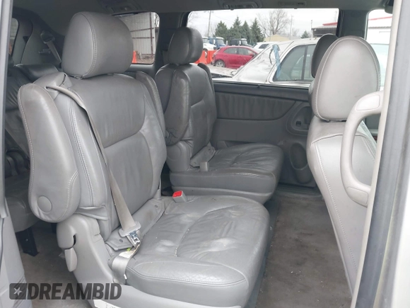 2005 Toyota Sienna XLE with VIN 5TDZA22C05S268221, listed as a IAAI auction lot 41914653 with 250,236 mi miles and . Bid and sale history available at DreamBid. Image 8.
