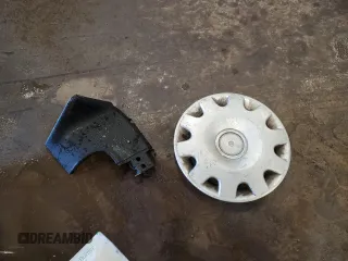 1999 Volkswagen Jetta GL z VIN 3VWRC29M2XM094970, wystawiony jako Copart lot #52618145 z przebiegiem Nie podano mil oraz Szkoda całkowita • Salvage title. Historia ofert i sprzedaży dostępna na DreamBid. Obrazek 12.