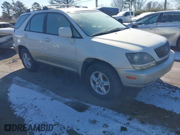 1999 Lexus RX 300 Luxury SUV with VIN JT6HF10U3X0052413, listed as a IAAI auction lot 41404927 with 211,660 mi miles. Bid and sale history available at carsss.com. Image 1.
