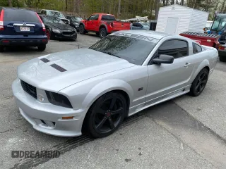 2007 Ford Mustang GT Deluxe with VIN 1ZVFT82H075200647, listed as a Copart auction lot 51507785 with 73,813 mi miles and Clean Title. Bid and sale history available at carsss.com. Image 2.