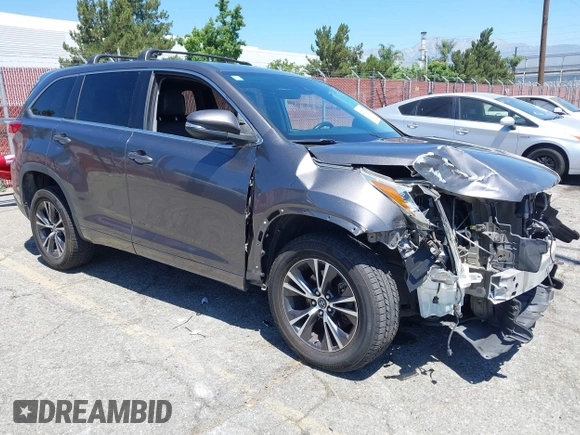 2018 Toyota Highlander LE with VIN 5TDZZRFH7JS250025, listed as a IAAI auction lot 42635985 with 122,488 mi miles and . Bid and sale history available at DreamBid. Image 1.
