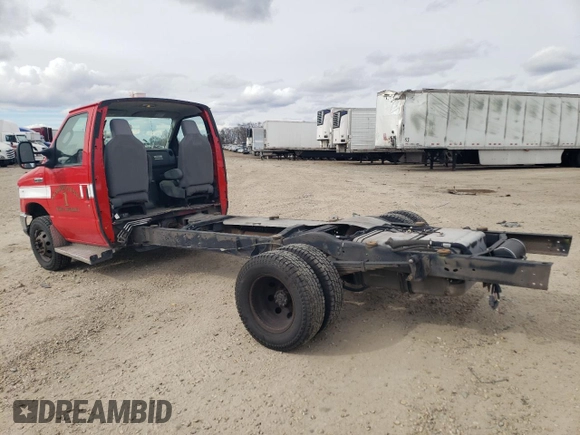 2016 Ford Econoline Commercial z VIN 1FDXE4FSXGDC47802, wystawiony jako Copart lot #49002405 z przebiegiem 125 108 mil mil oraz Tytuł czysty. Historia ofert i sprzedaży dostępna na DreamBid. Obrazek 2.