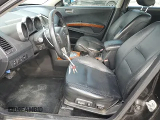 2004 Nissan Maxima SE с VIN 1N4BA41E84C836107, выставлен на аукционе Copart как лот 60526015 с пробегом 221 686 миль миль и Списание • Salvage title. История ставок и продаж доступна на DreamBid. Изображение 7.