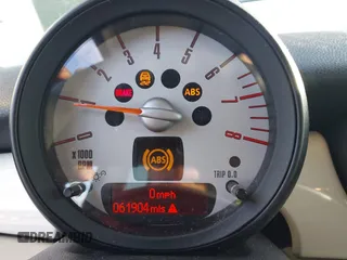 2013 MINI Hardtop S with VIN WMWSV3C53DT479714, listed as a IAAI auction lot 41685283 with 61,904 mi miles and . Bid and sale history available at DreamBid. Image 7.