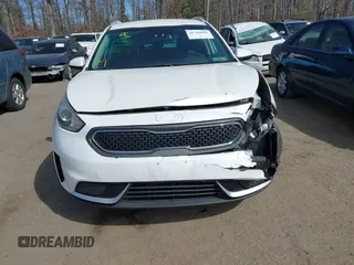 2017 Kia Niro LX with VIN KNDCB3LC8H5041747, listed as a IAAI auction lot 41764016 with 103,329 mi miles. Bid and sale history available at carsss.com. Image 12.