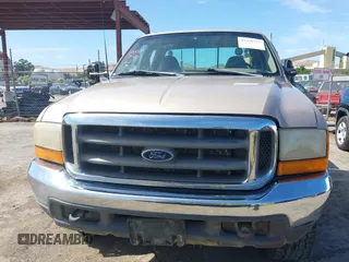 1999 Ford F-250 XL z VIN 1FTNX21F8XEA90902, wystawiony jako IAAI lot #42268377 z przebiegiem 216 014 mil mil oraz . Historia ofert i sprzedaży dostępna na DreamBid. Obrazek 13.