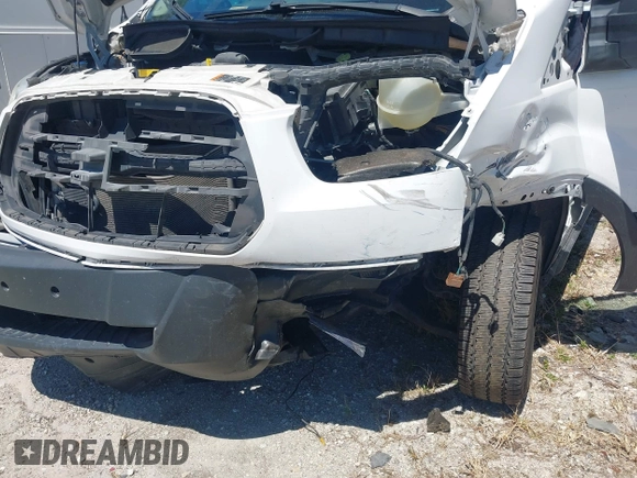 2017 Ford Transit XL z VIN 1FBZX2ZM5HKA20642, wystawiony jako IAAI lot #41835260 z przebiegiem Nie podano mil oraz . Historia ofert i sprzedaży dostępna na DreamBid. Obrazek 6.
