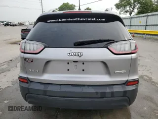 2019 Jeep Cherokee Altitude with VIN 1C4PJMLB4KD181048, listed as a Copart auction lot 60683595 with 68,864 mi miles and Salvage title. Bid and sale history available at DreamBid. Image 6.