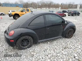 2005 Volkswagen New Beetle Coupe GL with VIN 3VWBK31C65M415399, listed as a Copart auction lot 81258974 with 182,918 mi miles and Salvage Title. Bid and sale history available at carsss.com. Image 3.
