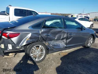 2018 Hyundai Sonata Limited with VIN 5NPE34AF3JH681475, listed as a IAAI auction lot 41762536 with 126,802 mi miles. Bid and sale history available at carsss.com. Image 6.