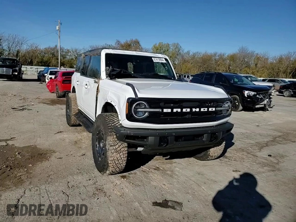 2024 Ford Bronco Outer Banks with VIN 1FMDE8BH5RLB09775, listed as a Copart auction lot 81419964 with 633 mi miles and Salvage Title. Bid and sale history available at DreamBid. Image 11.