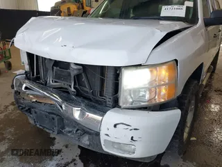 2010 Chevrolet Silverado 1500 LT with VIN 3GCRKSE32AG150933, listed as a IAAI auction lot 41721088 with 269,584 mi miles and . Bid and sale history available at DreamBid. Image 6.
