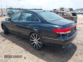 2008 Hyundai Azera Limited z VIN KMHFC46F38A311072, wystawiony jako IAAI lot #42432173 z przebiegiem 221 512 mil mil oraz . Historia ofert i sprzedaży dostępna na DreamBid. Obrazek 3.