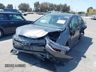 2020 Toyota Prius L Eco z VIN JTDKARFU3L3111990, wystawiony jako IAAI lot #41964834 z przebiegiem 67 873 mil mil oraz . Historia ofert i sprzedaży dostępna na DreamBid. Obrazek 11.