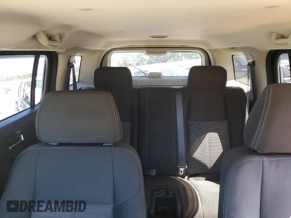 2007 Hummer H3 SUV with VIN 5GTDN13E278152219, listed as a Copart auction lot 76464864 with 205,112 mi miles and Salvage Title. Bid and sale history available at DreamBid. Image 10.