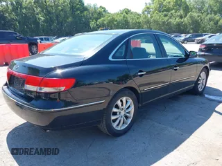 2007 Hyundai Azera SE with VIN KMHFC46F47A172875, listed as a IAAI auction lot 42632253 with 218,536 mi miles and . Bid and sale history available at DreamBid. Image 4.