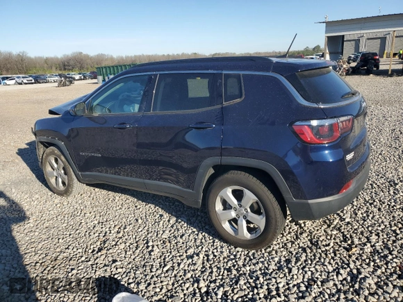 2018 Jeep Compass Latitude with VIN 3C4NJCBB0JT318692, listed as a Copart auction lot 49394515 with 0 mi miles and Salvage Title. Bid and sale history available at carsss.com. Image 2.