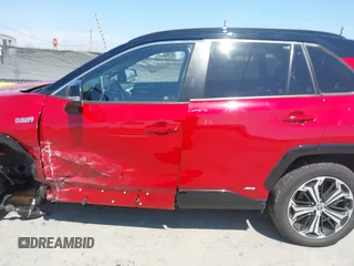 2022 Toyota RAV4 XSE with VIN JTMEB3FV8ND090664, listed as a IAAI auction lot 42465718 with 22,227 mi miles and . Bid and sale history available at DreamBid. Image 15.