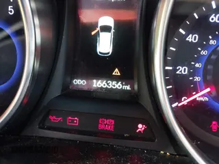 2016 Hyundai Santa Fe SE with VIN KM8SR4HF5GU152935, listed as a IAAI auction lot 41723273 with 166,356 mi miles. Bid and sale history available at carsss.com. Image 7.