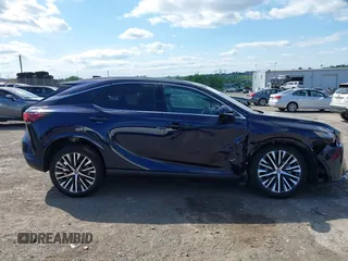 2023 Lexus RX 350 с VIN 2T2BAMCA1PC029827, выставлен на аукционе IAAI как лот 42302014 с пробегом 13 766 миль миль и . История ставок и продаж доступна на DreamBid. Изображение 13.