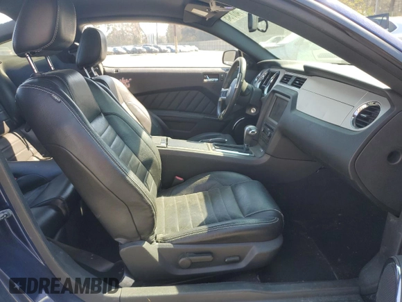 2010 Ford Mustang V6 with VIN 1ZVBP8AN4A5161062, listed as a Copart auction lot 46781945 with 152,083 mi miles and Salvage Title. Bid and sale history available at DreamBid. Image 7.