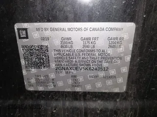 2019 Chevrolet Equinox LT z VIN 2GNAXUEV5K6243512, wystawiony jako IAAI lot #42008872 z przebiegiem 112 872 mil mil oraz . Historia ofert i sprzedaży dostępna na DreamBid. Obrazek 9.