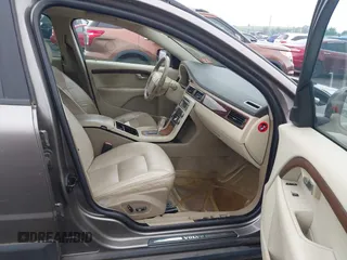 2008 Volvo XC70 z VIN YV4BZ982981006200, wystawiony jako IAAI lot #42435051 z przebiegiem 167 129 mil mil oraz . Historia ofert i sprzedaży dostępna na DreamBid. Obrazek 5.