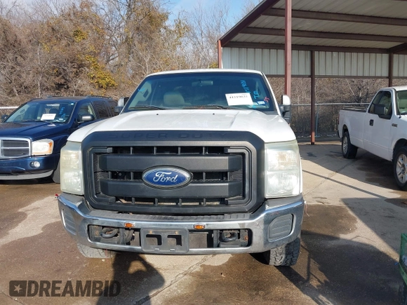 2011 Ford F-250 XL with VIN 1FT7X2B60BEB58870, listed as a IAAI auction lot 41519031 with 208,342 mi miles and . Bid and sale history available at DreamBid. Image 6.