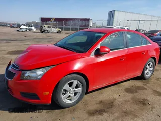 2014 Chevrolet Cruze 1LT with VIN 1G1PC5SB8E7383467, listed as a IAAI auction lot 41798352 with 52,352 mi miles and . Bid and sale history available at DreamBid. Image 2.