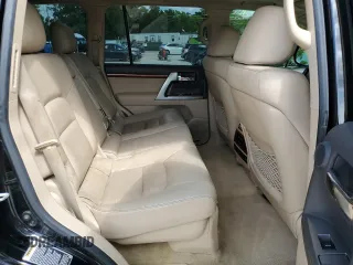 2014 Toyota Land Cruiser z VIN JTMHY7AJ3E4025017, wystawiony jako Copart lot #51642515 z przebiegiem 164 262 mil mil oraz Szkoda całkowita • Salvage title. Historia ofert i sprzedaży dostępna na DreamBid. Obrazek 12.