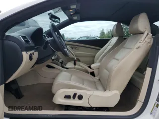 2010 Volkswagen Eos Komfort с VIN WVWBA7AH6AV021460, выставлен на аукционе Copart как лот 58168465 с пробегом 79 708 миль миль и Списание • Salvage title. История ставок и продаж доступна на DreamBid. Изображение 7.