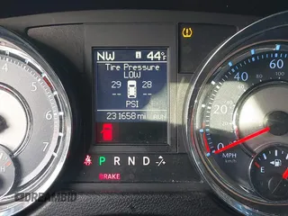 2012 Chrysler Town & Country Touring with VIN 2C4RC1BG0CR212650, listed as a IAAI auction lot 41447272 with 231,658 mi miles. Bid and sale history available at carsss.com. Image 7.