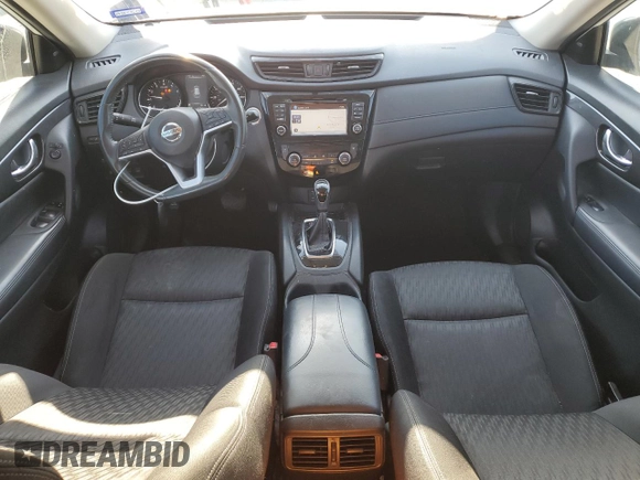 2017 Nissan Rogue S z VIN KNMAT2MT9HP593615, wystawiony jako Copart lot #56501765 z przebiegiem 187 438 mil mil oraz Szkoda całkowita • Salvage title. Historia ofert i sprzedaży dostępna na DreamBid. Obrazek 8.