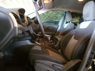 2018 Jeep Cherokee Latitude with VIN 1C4PJLCX6JD531185, listed as a Copart auction lot 61922815 with 246,133 mi miles and Salvage title. Bid and sale history available at DreamBid. Image 7.